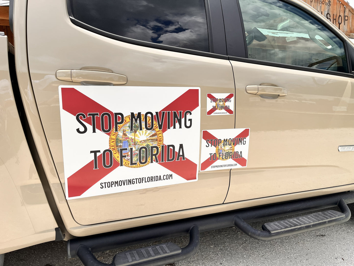 Stop Moving to Florida Vehicle Magnets 🛻🌴
